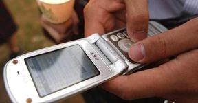 Do Pakistani Youngsters Need Cell Phones?