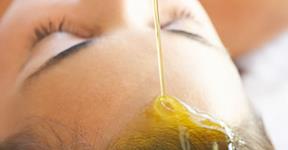 Benefits of Using Castor Oil for Hair Care