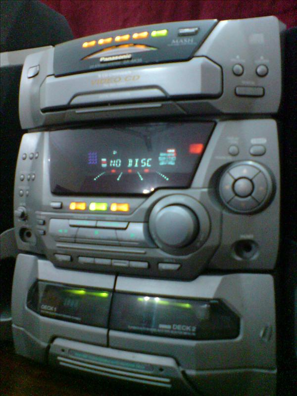 For sale Panasonic SA-AK35 VCD Stereo System (5 Disc CD Changer) for Rs