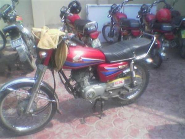 bikes for sale in karachi. sale karna chahata hoon jo