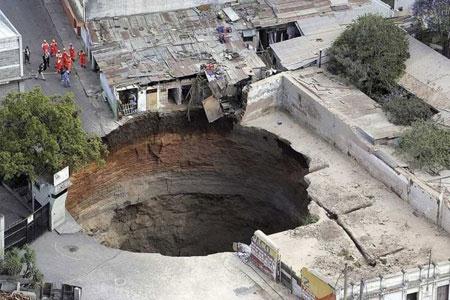 Biggest Sinkholes on Earth Holes   General Talks   Pakistan S Largest Infotainment Portal