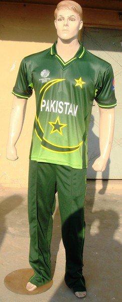 Pakistan Cricket Team Official Kit For ICC World Cup 2011
