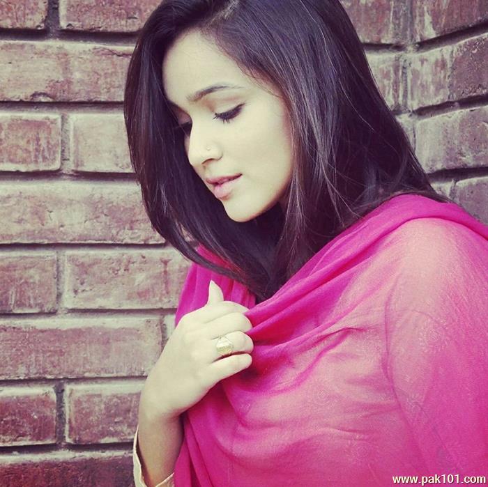 Faryal Mehmood - Pakistani Television Actress And Singer Celebrity