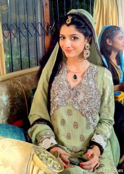 Mawra Hocane Or Mawra Hussain -Pakistani Female Model, VJ and Television Actress Celebrity