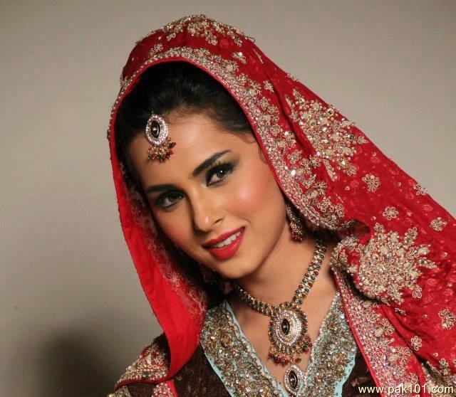 Nimra Khan -Pakistani Female Television Actress Celebrity And Director 