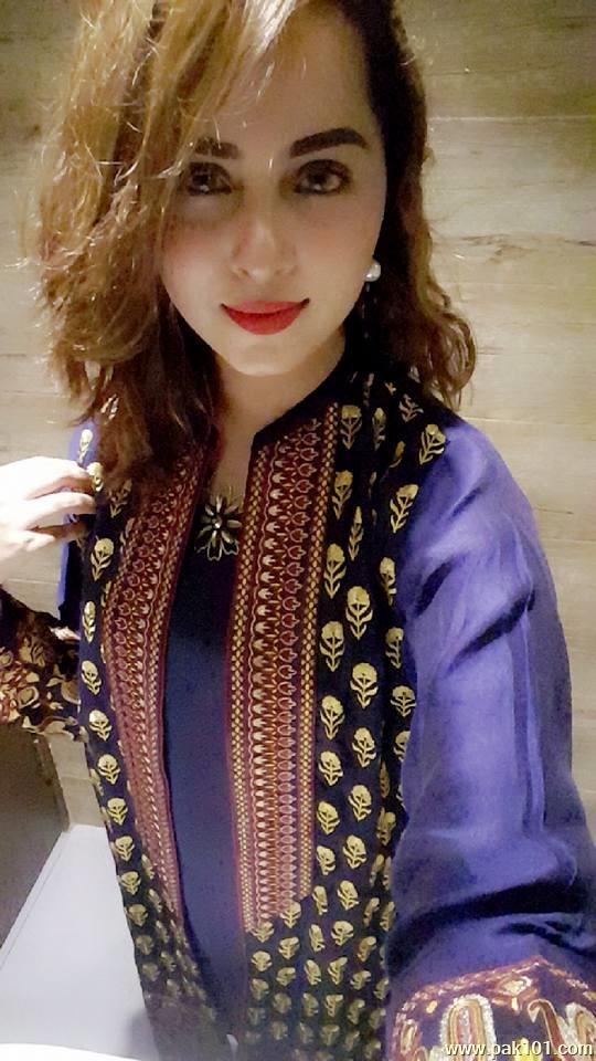 Nimra Khan -Pakistani Female Television Actress And Director Celebrity