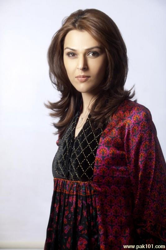 Sana Bucha -Pakistani Journalist, Host And Actress Celebrity