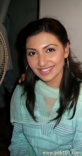 <b>Maheen Rizvi</b> - Maheen_Rizvi_pakistani_tv_actress_44_jxiqw_Pak101(dot)com