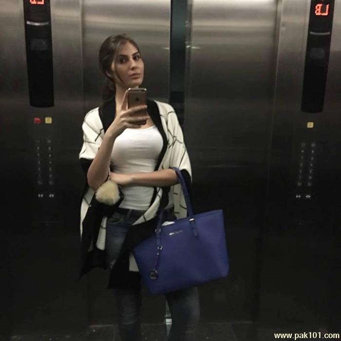 Naaz Norouzi -Irani Fashion Model and Film Actress Celebrity