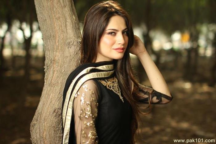 Neelam Muneer -Pakistani Female Fashion Model Celebrity