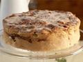 Pakistani apple-cinnamon cake