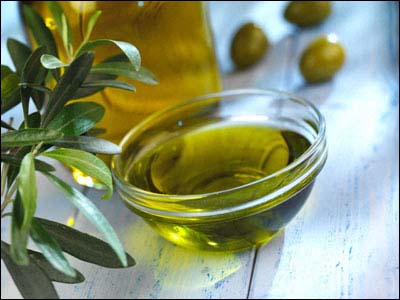Six Benefits Of Olive Oil