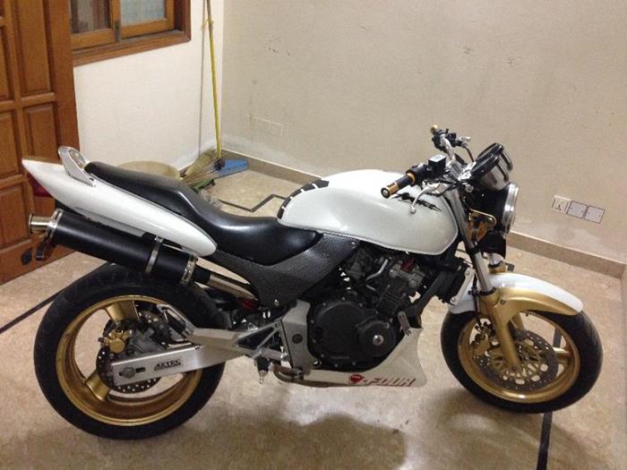 For sale Honda hornet 2002 250 cc For Sale for Rs. 360,000/- in Karachi ...