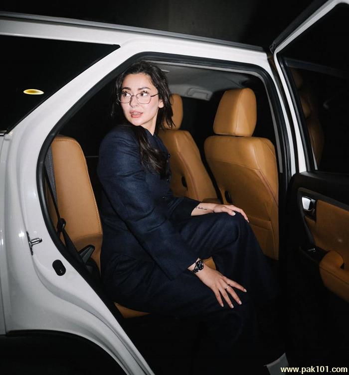 Hania Amir -Pakistani Television and Film Actress Celebrity