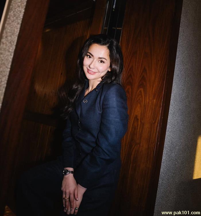 Hania Amir -Pakistani Television and Film Actress Celebrity