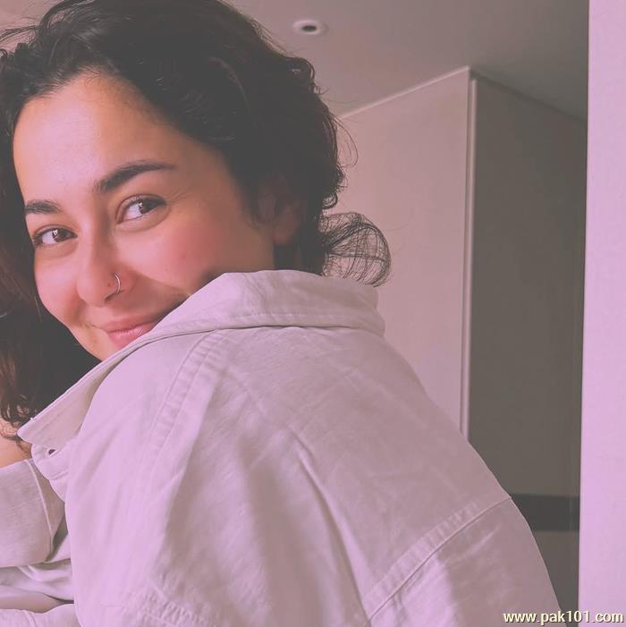Hania Amir -Pakistani Television and Film Actress Celebrity