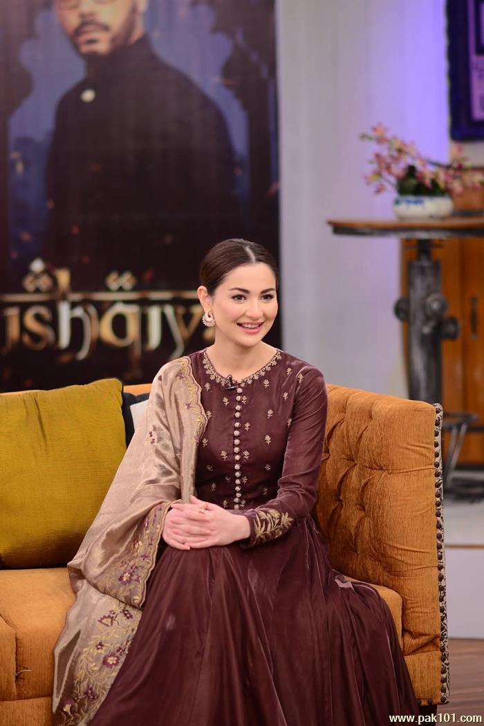 Hania Amir -Pakistani Television and Film Actress Celebrity