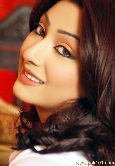 Ayesha Khan- Pakistani Female Television Actress Celebrity