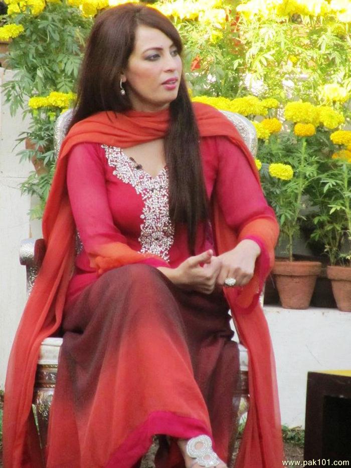 Farah Hussain