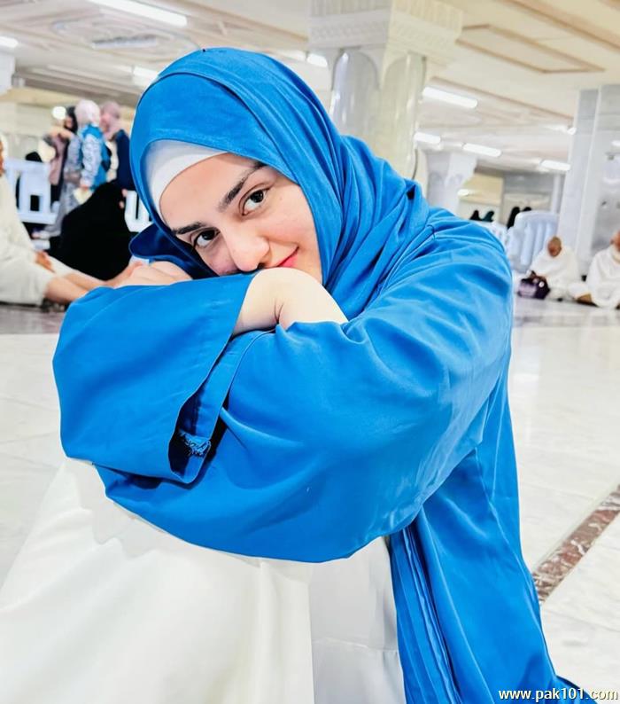 Shazeal Shoukat -Pakistani Television Actress And Fashion Model Celebrity