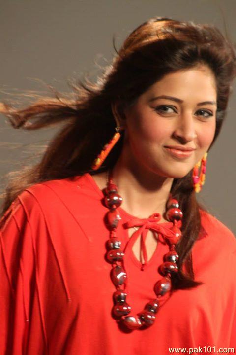 Maham Nizami- Pakistani Female Fashion Model Celebrity