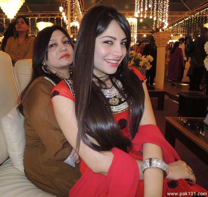 Neelam Muneer