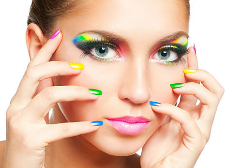 Pretty Nail Polish Ideas to Try This Summer